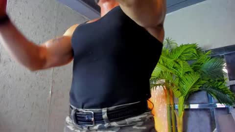 dennis_cox_ online show from February 22, 2:39 am