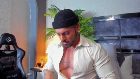 dennis_cox_ online show from January 29, 10:37 am