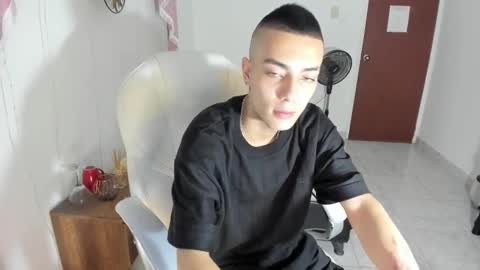 Dereck Boy online show from October 24, 11:17 pm