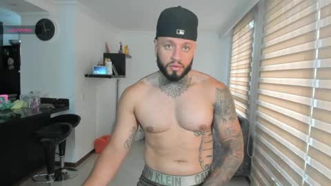 dereckgreen online show from April 18, 7:58 pm