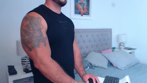 Derek online show from February 10, 1:16 pm