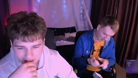 derek_hawk_ online show from December 20, 8:05 pm