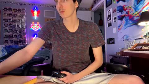 derekdings online show from October 6, 8:13 pm