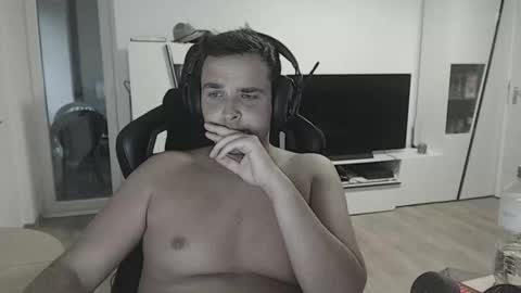 dershark online show from October 17, 4:22 pm