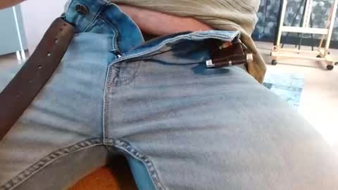 Robbert online show from April 21, 10:10 am