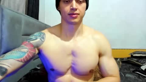 jhon online show from December 4, 10:06 pm