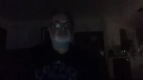 Snapshot of dickjr26 chatting on February 7, 1:04 am dickjr26 online show from February 7, 1:04 am
