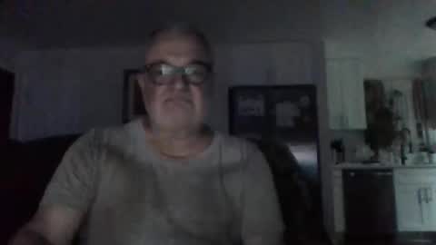 Snapshot of dickjr26 chatting on October 25, 12:34 am dickjr26 online show from October 25, 12:34 am