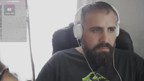 Snapshot of dicristalino chatting on October 28, 8:33 pm Cristian Dipolino online show from October 28, 8:33 pm