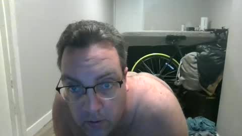 Snapshot of didgeman1984 chatting on February 6, 11:04 pm Didgeman online show from February 6, 11:04 pm