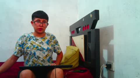 didier_hot_777 online show from April 6, 3:14 am