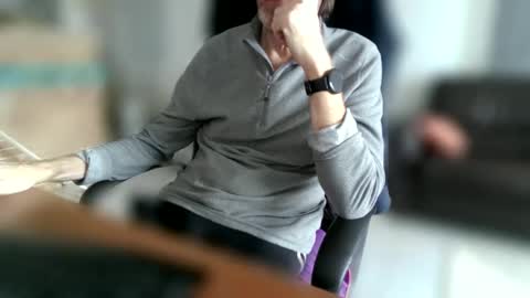 didonc from france..... online show from February 11, 10:09 am