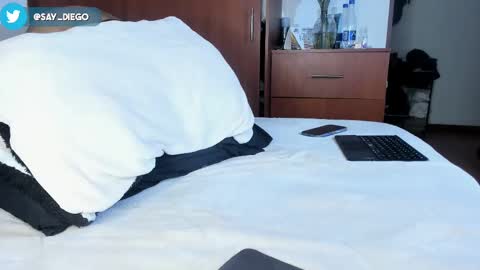 Snapshot of diego_latino chatting on February 13, 7:31 pm Diego lat online show from February 13, 7:31 pm