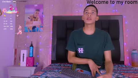 Snapshot of dilam_alfonzo chatting on October 16, 8:17 pm Dilan online show from October 16, 8:17 pm