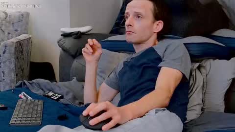 Dilldough405 online show from October 25, 5:42 am