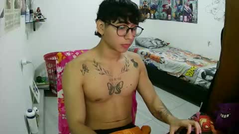 dillom420 online show from January 14, 3:44 am