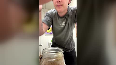 dirtysilver337 online show from April 8, 9:41 am