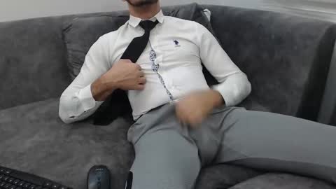 dirtyybooyy77 online show from October 9, 6:35 pm