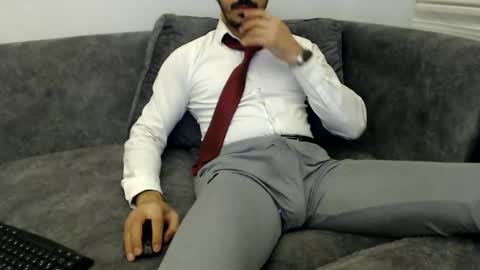 dirtyybooyy77 online show from May 22, 7:19 pm