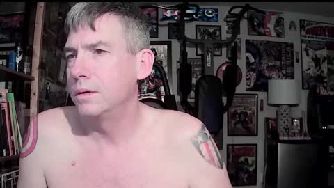 Snapshot of dix_handley_50 chatting on October 27, 12:18 pm dix_handley_50 online show from October 27, 12:18 pm