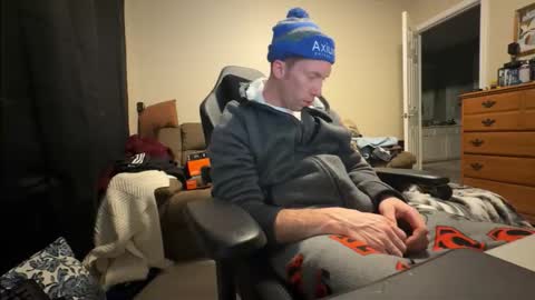 Hansel and Gretle online show from February 1, 3:27 am