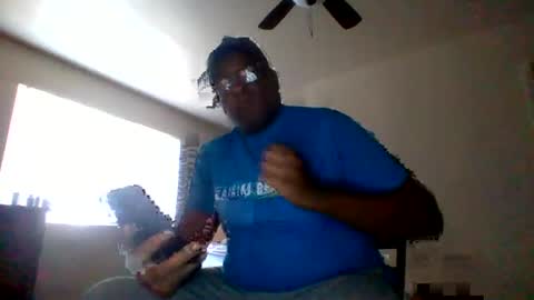 djbignuttsbrownass24 online show from January 5, 7:28 pm