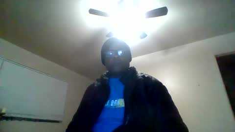 djbignuttsbrownass24 online show from January 5, 4:58 am