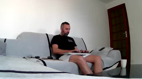 Djo online show from December 5, 10:01 am