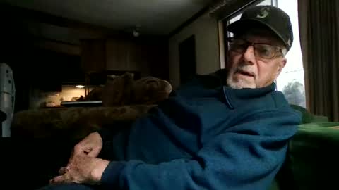 doingmyself69 online show from December 15, 9:01 pm