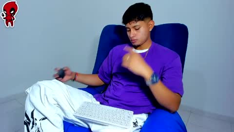  Dominic  online show from April 24, 2:25 am