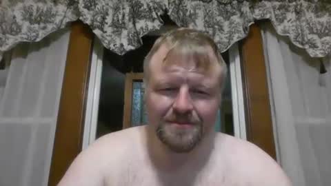 Snapshot of donseanh chatting on October 31, 6:15 am The Don online show from October 31, 6:15 am