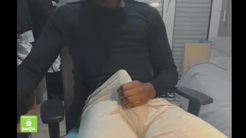 doomdrag3 online show from March 14, 11:34 pm