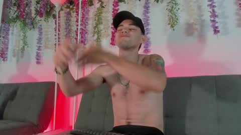 dope_boyggs online show from March 31, 5:20 am