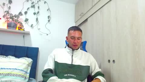 dorian_h online show from May 2, 1:08 am