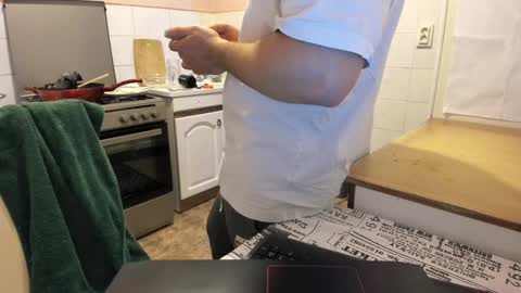 menu  below online show from December 22, 8:16 am