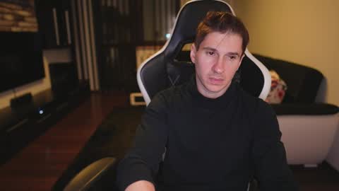 Dorian Reyes online show from March 31, 12:12 am