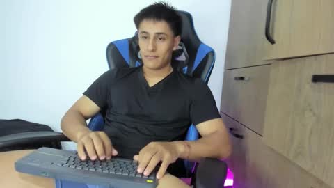 dorman_boy online show from November 25, 2:46 am