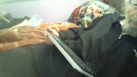 Hello  welcome to Slutsville  I am the Naked Chef  really  but you may call me Peter online show from October 15, 10:12 am