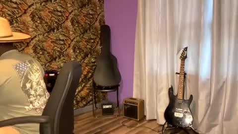 MrPirated online show from January 1, 11:07 pm