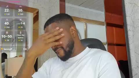 ---Drake--- online show from February 5, 5:31 pm