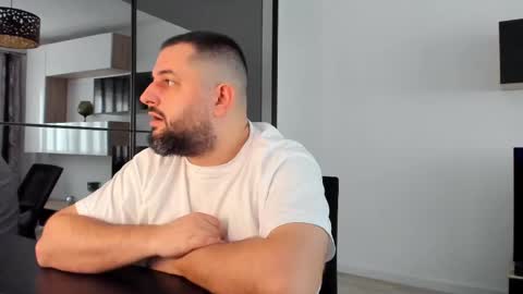 Draven A online show from February 21, 6:40 am