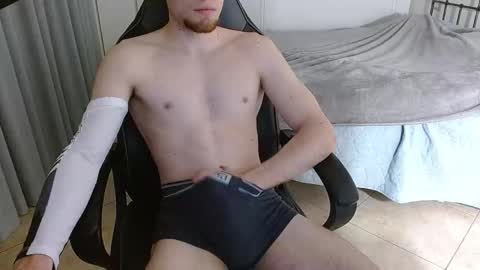 Snapshot of dreammicok chatting on October 23, 5:27 pm DreamBoy online show from October 23, 5:27 pm