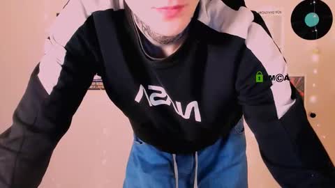 drew_soft_ online show from December 20, 7:43 pm