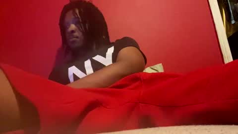 Snapshot of drkmelanin chatting on March 9, 2:07 am B1GW1LLYDAGOAT online show from March 9, 2:07 am