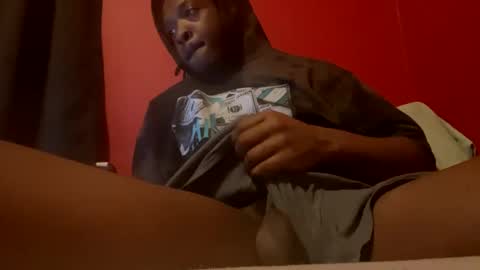 Snapshot of drkmelanin chatting on March 10, 5:54 am B1GW1LLYDAGOAT online show from March 10, 5:54 am