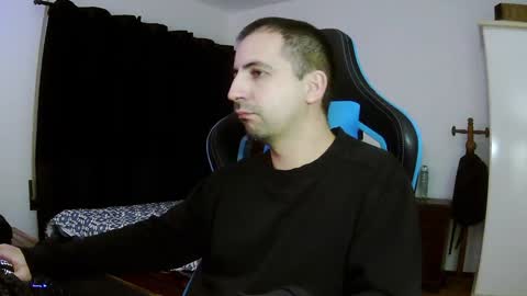 droooooones online show from December 3, 10:51 pm