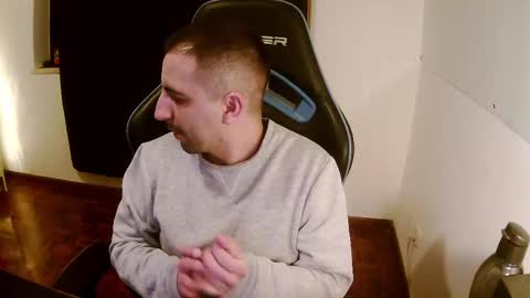 droooooones online show from February 14, 11:21 pm