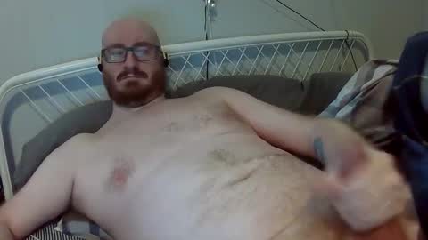 Snapshot of drystan chatting on October 30, 4:52 pm FoxBoyKit online show from October 30, 4:52 pm