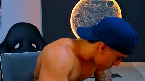 duran_dhikol1 online show from October 31, 4:58 am