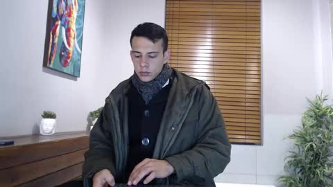 Dustin Sonne online show from December 10, 3:30 am